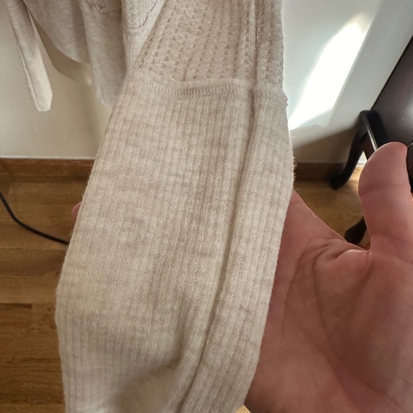 We Th Free Free People Women’s Thermal Waffle Cut Catalina Ivory Top. Size Med - Picture 6 of 10